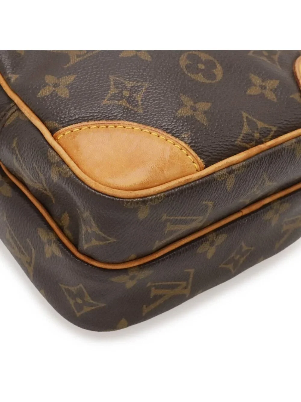 Louis Vuitton Monogram Amazon Shoulder Bag Pochette